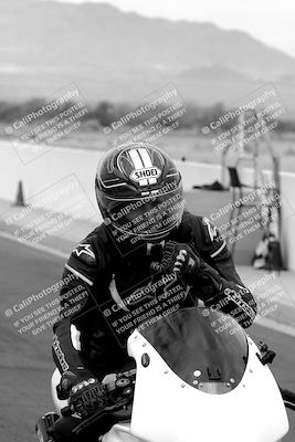 media/Mar-20-2023-Moto Forza (Mon) [[d0bbc59e78]]/Around the Pits/